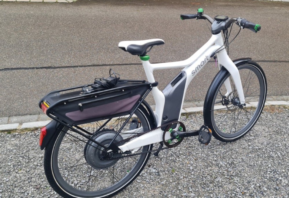 E-Bike kaufen: SMART Smart Elektrovelo 2400km E Bike Model 2016 Occasion