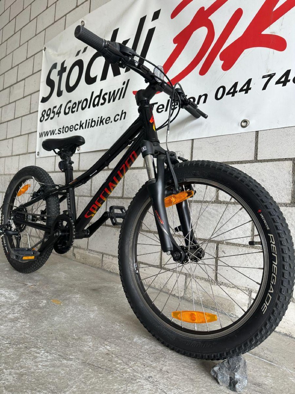 Kindervelo kaufen: SPECIALIZED Hotrock 20 Occasion