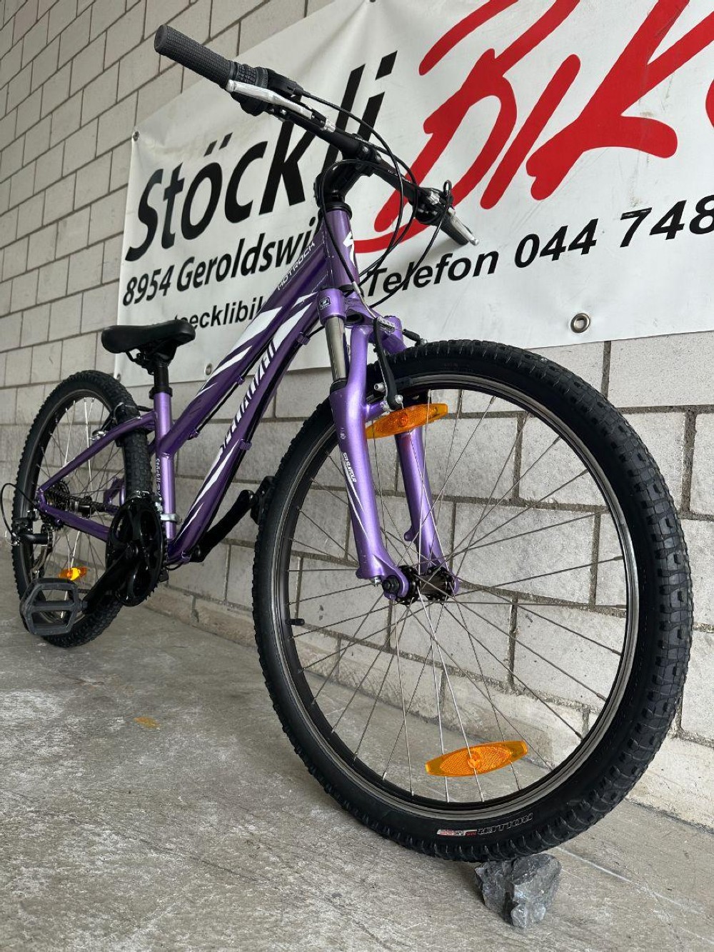 Kindervelo kaufen: SPECIALIZED Hotrock 24 Occasion