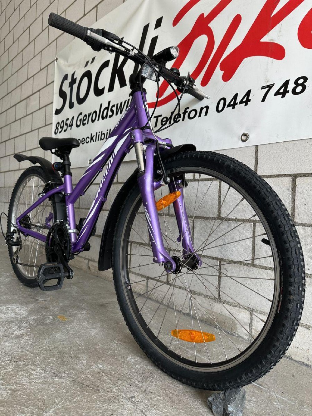 Kindervelo kaufen: SPECIALIZED Hotrock 24 Occasion