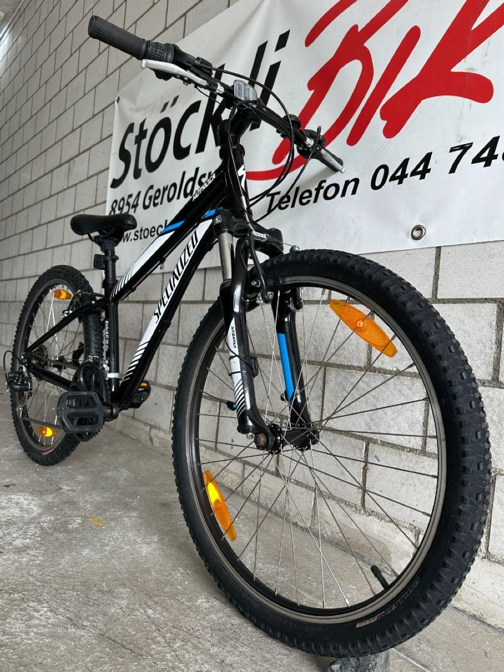 Kindervelo kaufen: SPECIALIZED Hotrock 24 Occasion