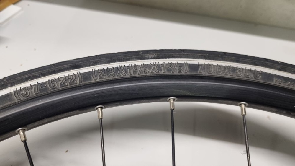 Fahrradteile kaufen: Roues _KEINE MARKE 622x17mm Occasion